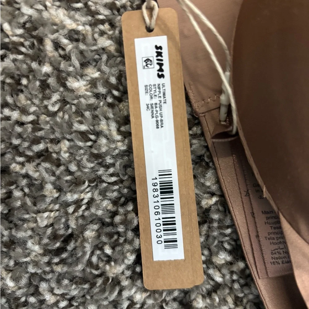 Rare SKIMS Sienna Nipple Ultimate Push-Up Bra - Picture 3 of 3